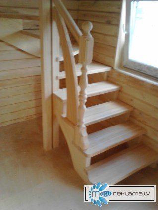 Лестница из дерева - украшение вашего дома.